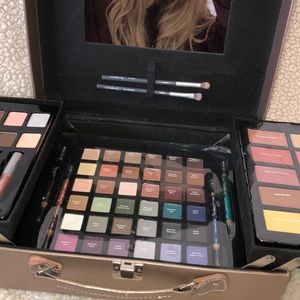 NEW✨✨ Ulta Makeup kit